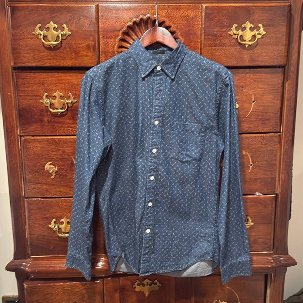 JCrew Men’s Chambray/Denim Casual button down